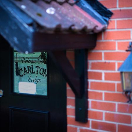 The Lodge At Carlton Tavern Free Parking York Luaran gambar